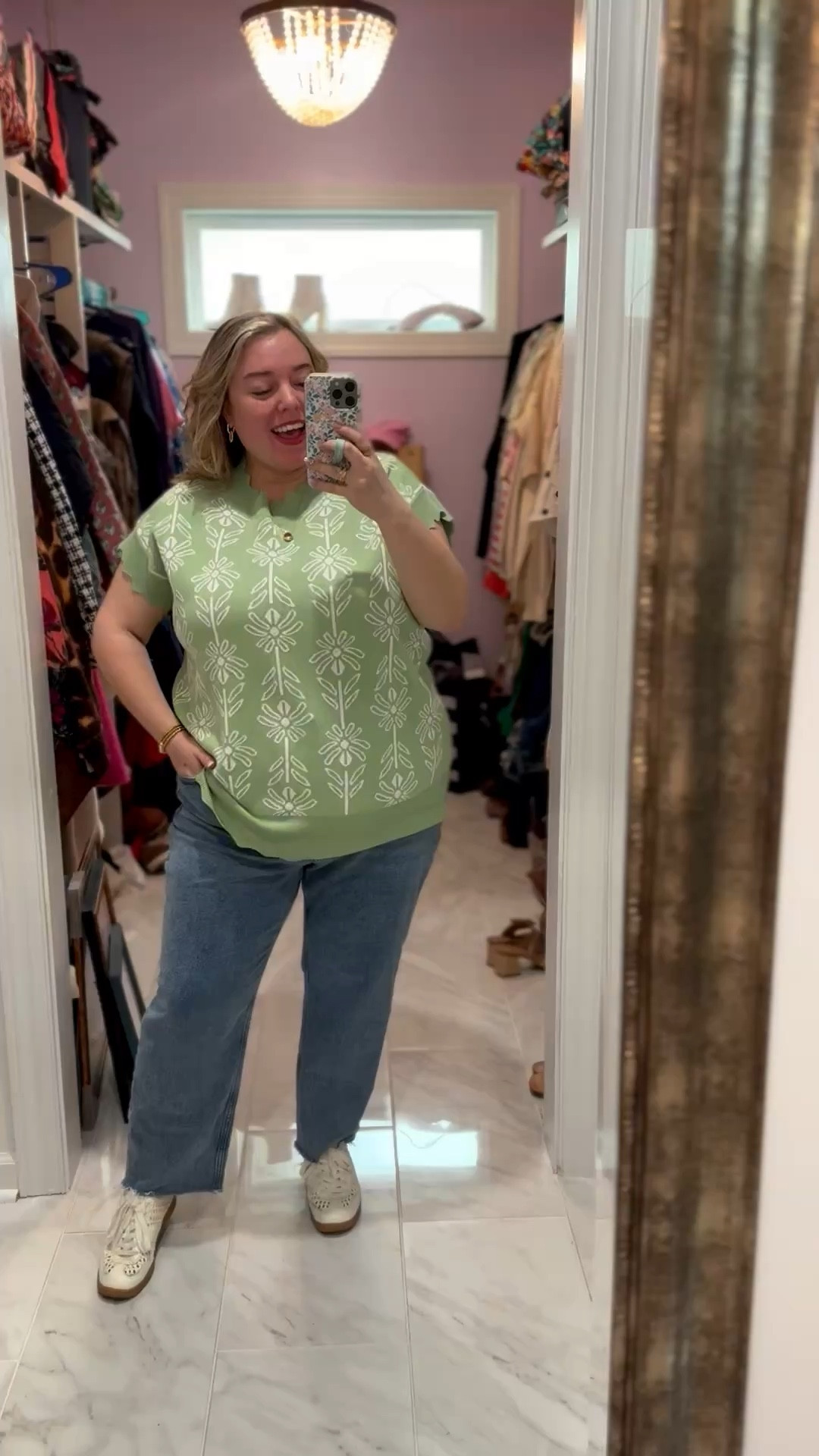 Happy Wednesday! I’m loving these Curve Love Abercrombie jeans. They’re super comfy and I love the color and cut. Linking up some similar options for you 🫶🏼

#LTKPlusSize #LTKootd