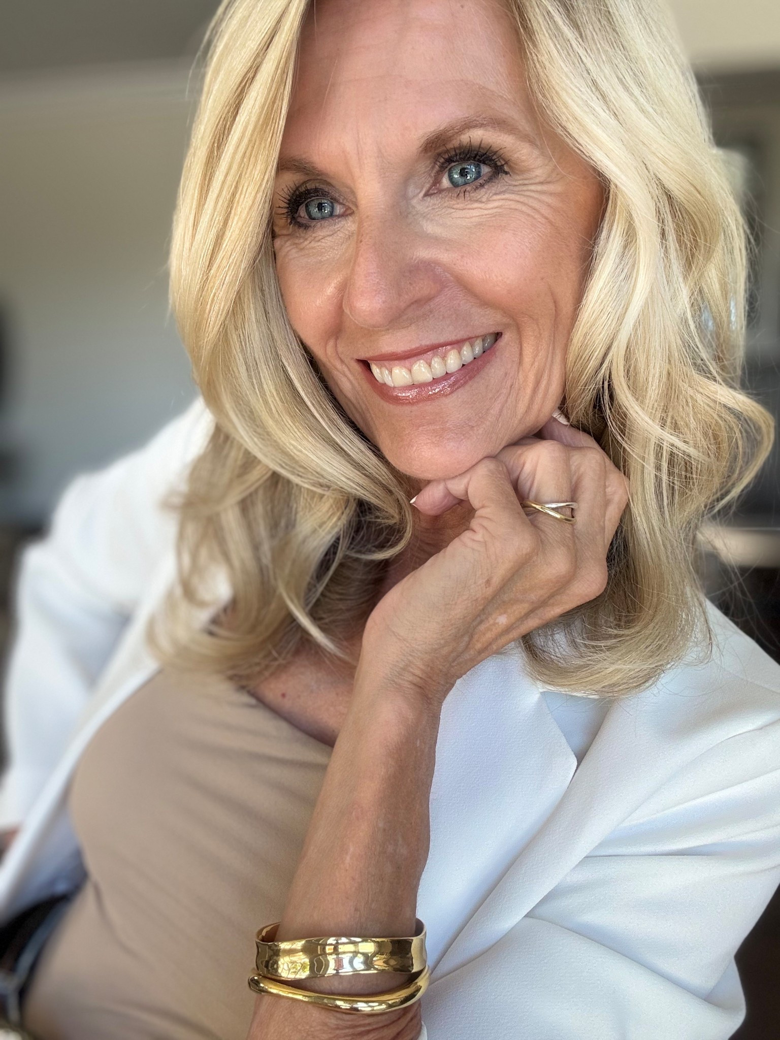 Bangle love for you.

Sometimes it’s the simplest of jewelry that makes an outfit. These two bracelets and ring from @theofficialpandora have become my go to jewelry almost every day!

A simple but chic design goes a long way for me.

Follow me for more 50+ style inspiration.



#LTKStyleTip #LTKOver40