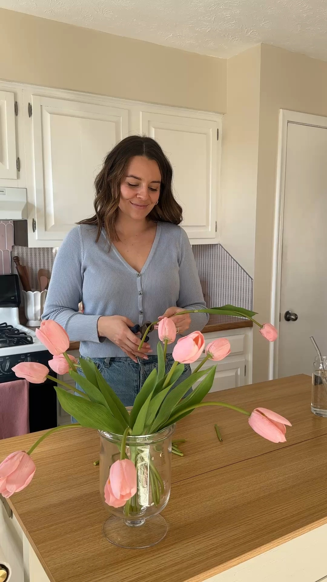 Cozy kitchen refresh with lots of color, dopamine decor and Valentine’s Day accents 💕🍓

#LTKFindsUnder50 #LTKSeasonal #LTKHome