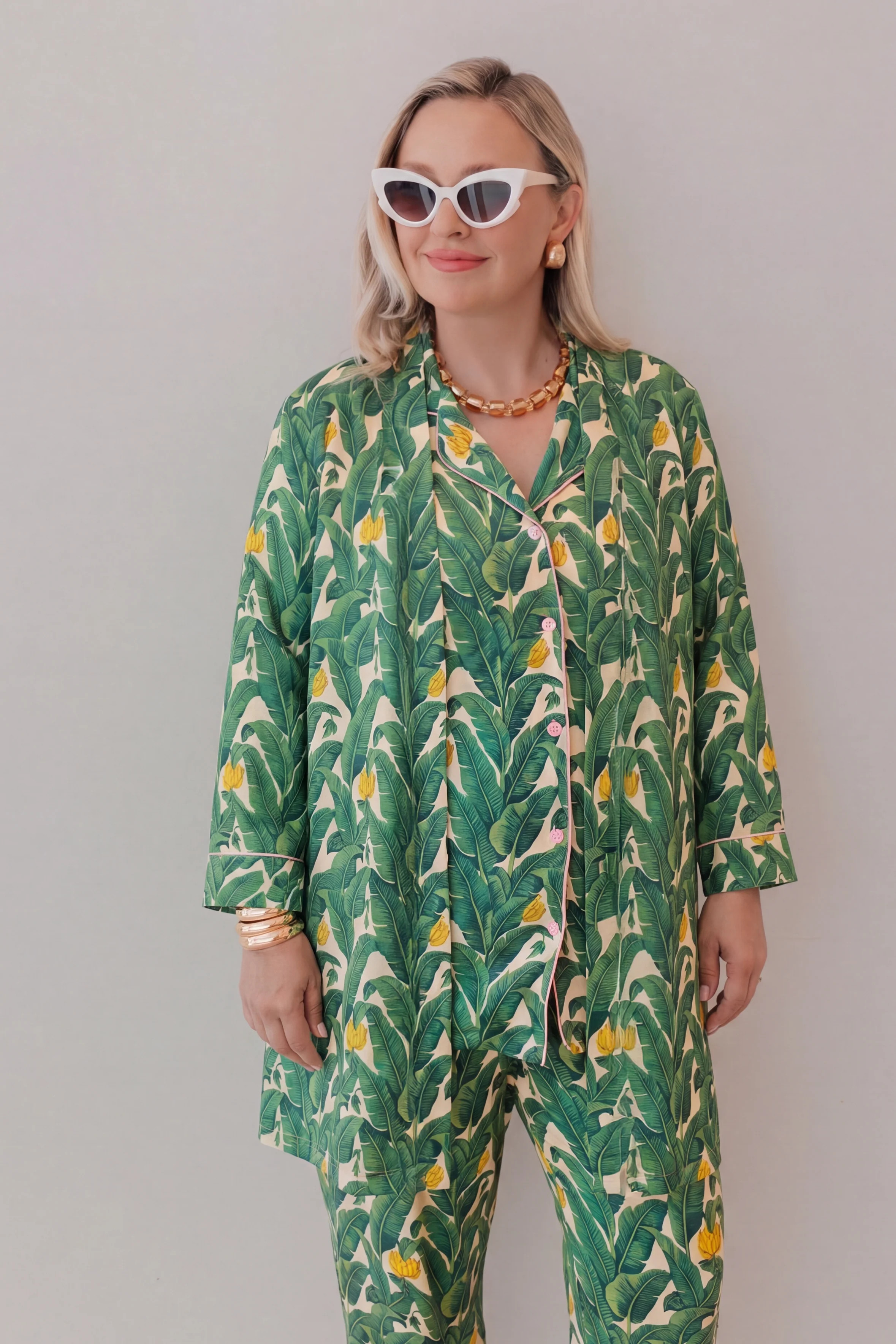 Palmera with Pink Piping Short Robe | In My Sundays