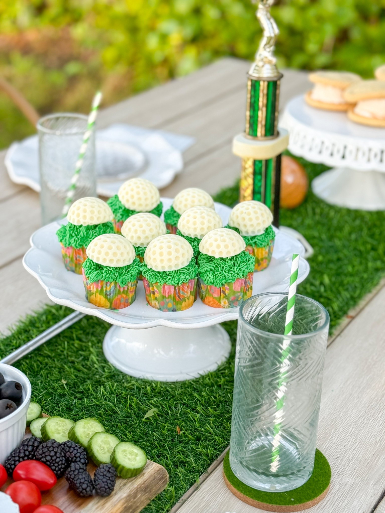 Timeless Masters golf tournament tablescape idea 💚

#LTKSeasonal #LTKHome #LTKfoodie