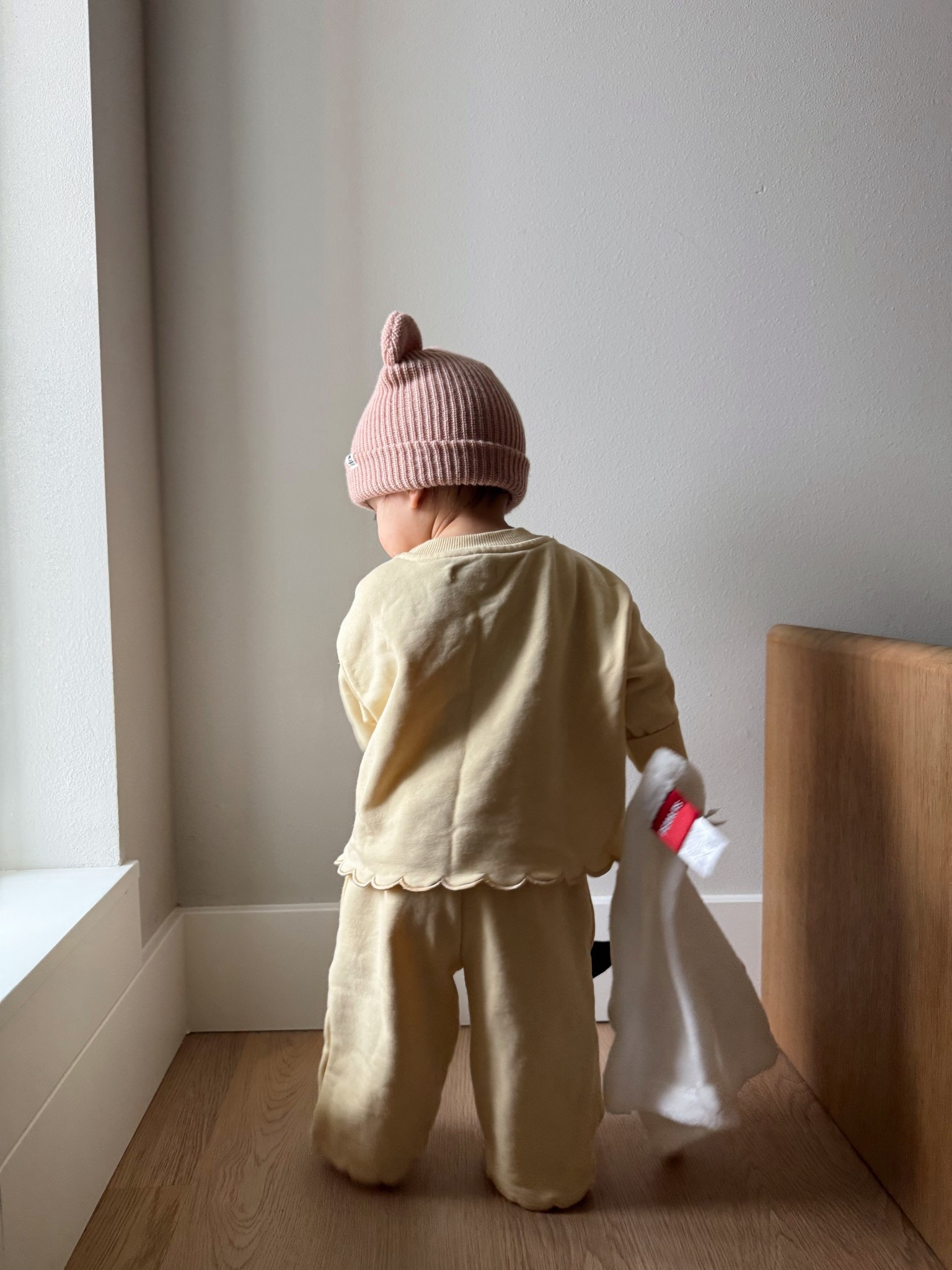 The cutest baby/toddler set from Amazon! I love the scallop hem and the wide leg pants! Comes in a ton of colors.

Yellow set | Amazon fashion | toddler outfit | baby girl 

#LTKBaby #LTKKids