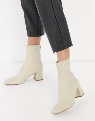 Stradivarius seam front mid heel boots in ecru | ASOS (Global)