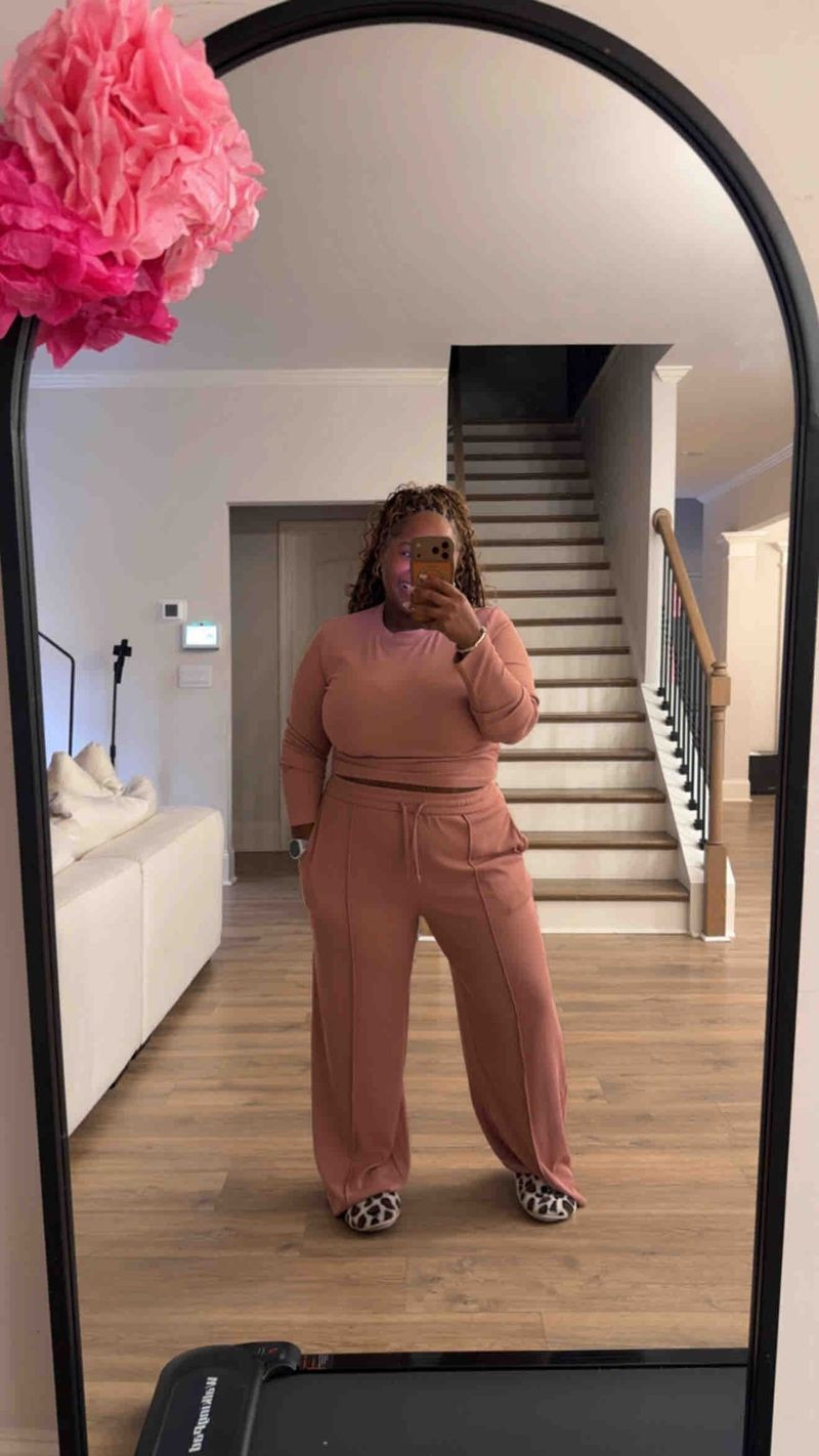 Galentine’s at home!
Wanted to be comfortable enough to host, move around, and actually enjoy the night but still feel cute doing it.

This cozy set was perfect for that balance. Linked here and other similar great finds!
 

 #LTKValentine #LTKootd #LTKMidsize