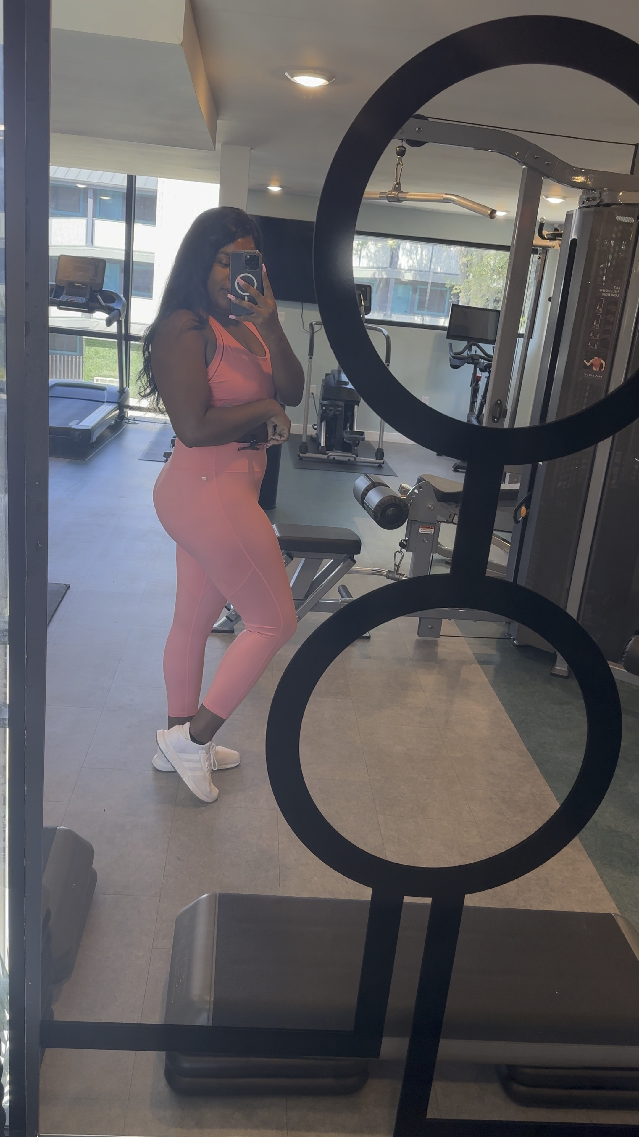 At the gym slaying my look and workout

#LTKmidsize #LTKstyletip #LTKFitness