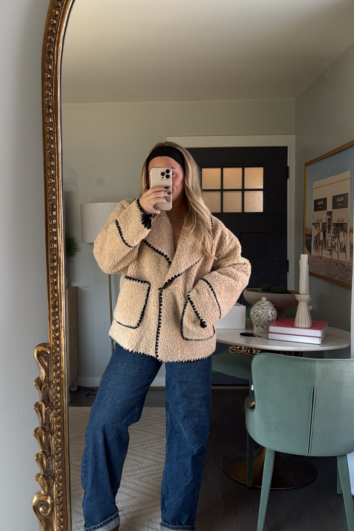 Cozy in showpo 🤍 love this teddy jacket! Wearing a size L for an oversized fit 

#LTKFindsUnder50 #LTKFindsUnder100 #LTKStyleTip