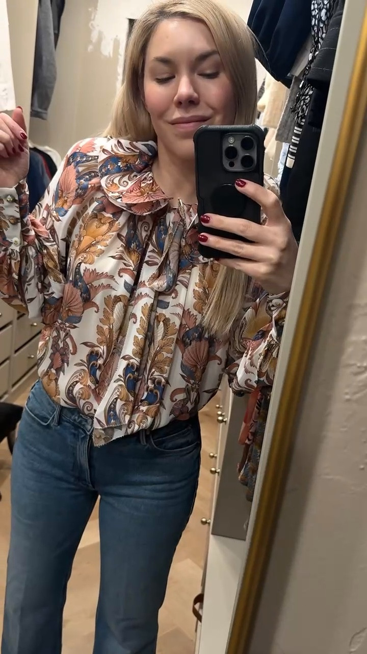 Spring outfit 
**JEANS RUN SMALL BUT HAVE A LITTLE STRETCH**
I sized down for a more loose fit - they do run on the smaller side 