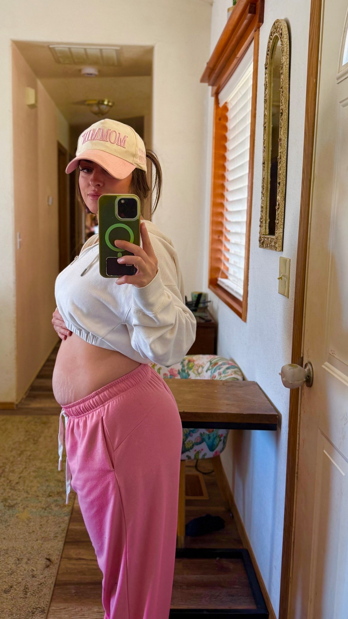 Maternity sweats 💕