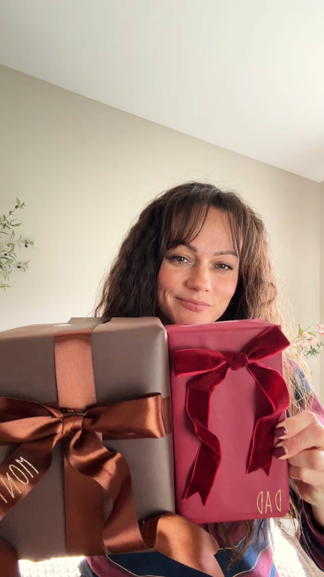 The wrapping season has begun 🎁✨
I’m leaning into rich tones, satin ribbons, and paper that feels as special as what’s inside. Linked all my favorite wrapping finds — from the prettiest bows to timeless ornaments.

#LTKGiftGuide #LTKHoliday #LTKSeasonal