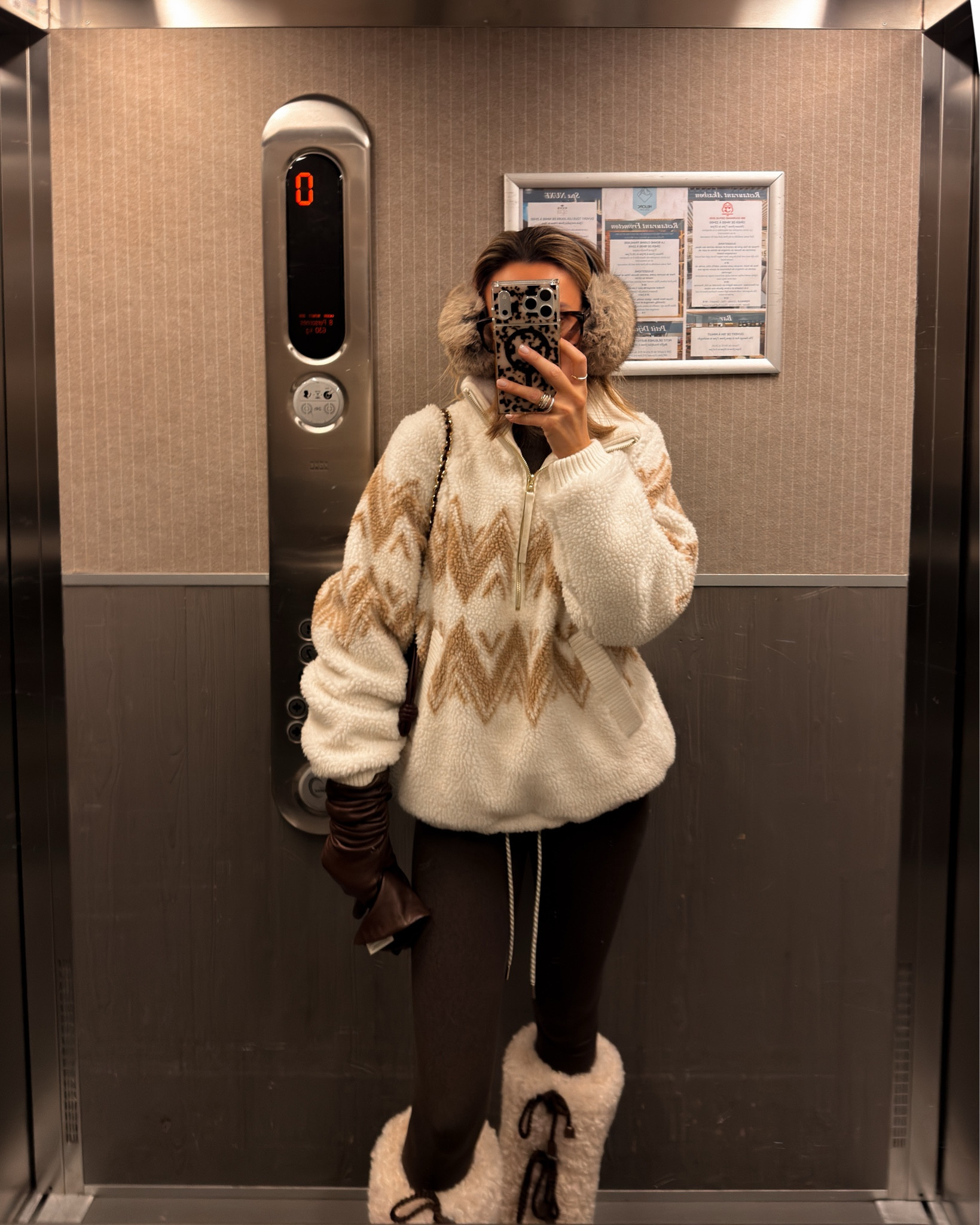 Après-ski dinner outfit - size small fleece and xs base layers 

#LTKdayinmylife #LTKstorytime #LTKSeasonal