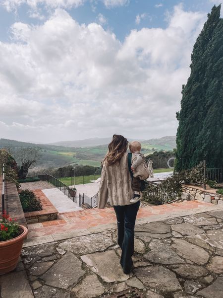 What’s more Italian than black leather pants and a comfy knit sweater. Perfect for a fall day in Tuscany! My Doc Martens are an essential boot when packing for Europe as they work well in all weather and are easy to match to several looks. 

#LTKStyleTip #LTKTravel
