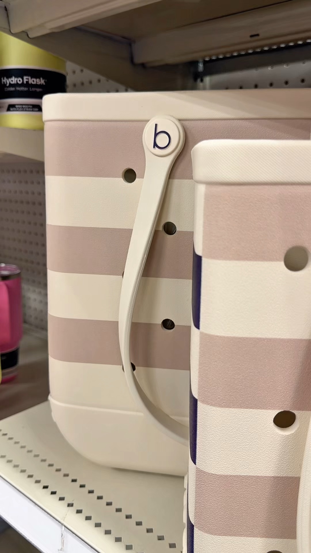 Sideline mamas! Get ready for all the sports this season! 

@target #target #targetpartner