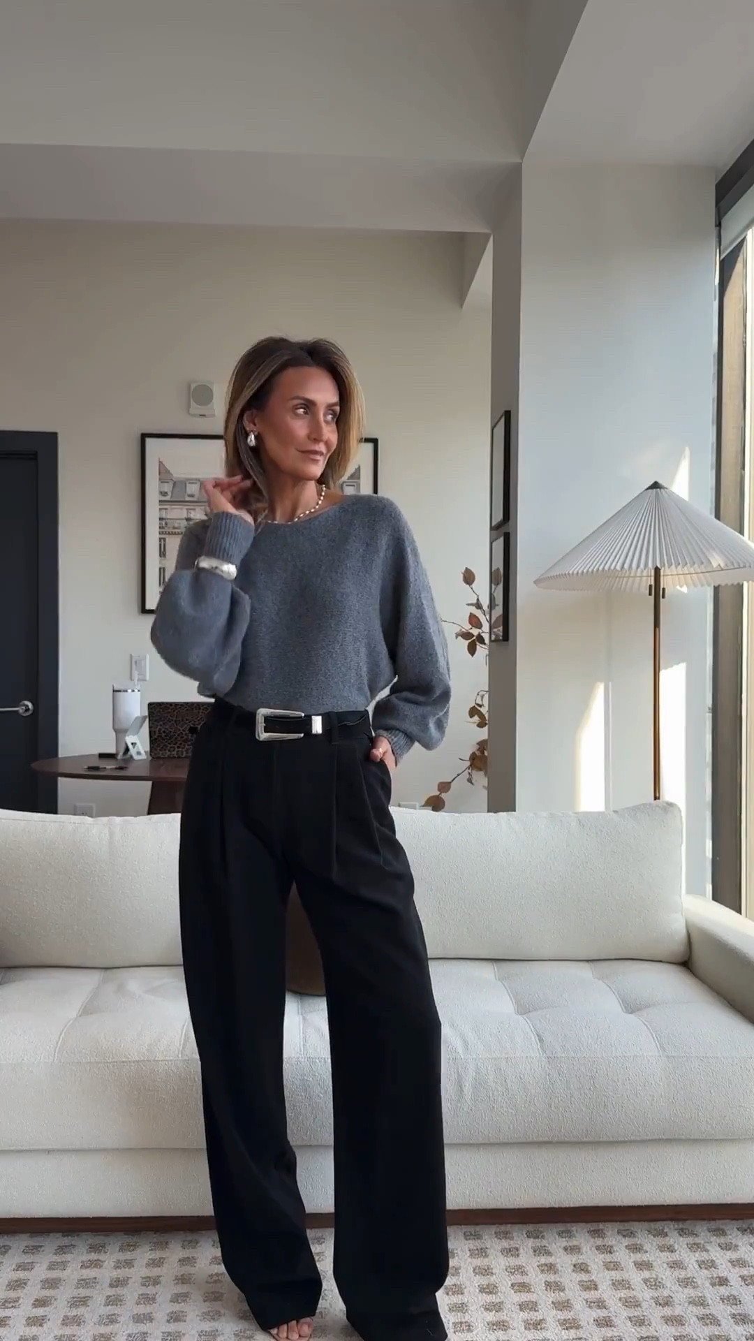 The perfect transitional date night outfit because who doesn’t look good in a pair of long black jeans?!🖤

#LTKSeasonal #LTKootd #LTKgrwm