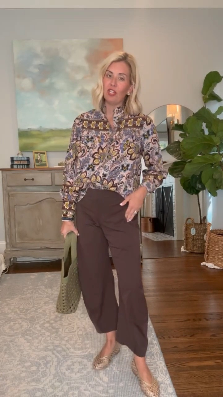 Yall are going to love this gorgeous blouse! The colors just scream fall! 
Blouse - small
Pants - 4P
Flats - 7.5 (sized 1/2 down)

*code Catherine20 at Allie + Bess

#LTKdayinmylife #LTKootd #LTKmomlife