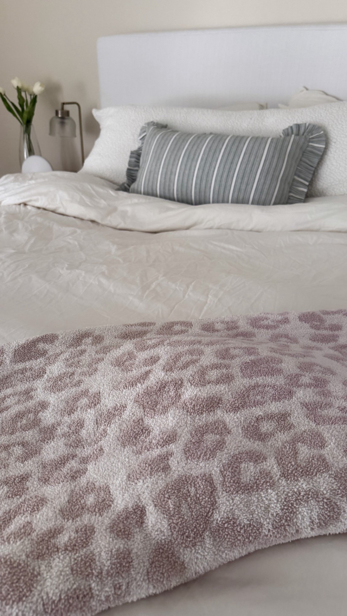 My favorite linen sheets and barefoot dreams blanket - on sale this week! 

#LTKFindsUnder100 #LTKHome #LTKSaleAlert