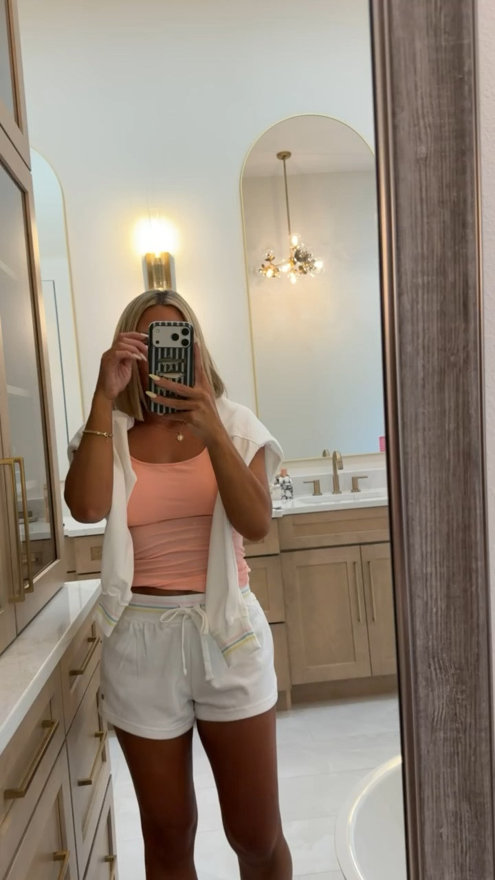 Type SHOP, Walmart, new arrivals, Walmart, new outfits that are worth spending the money on. #walmart #momstyle #walmartfashion #casualoutfits #denim