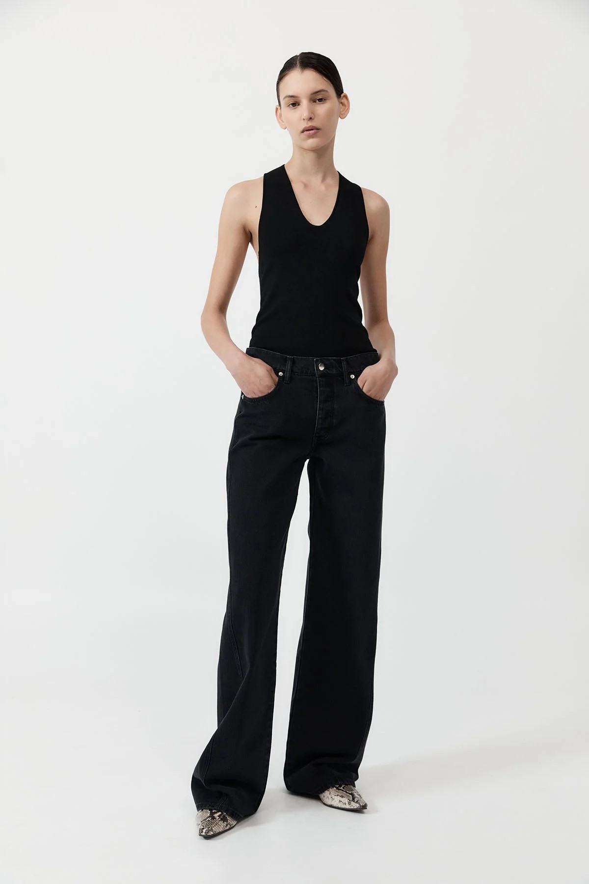 Low Rise Jeans - Washed Black | St. Agni (US, UK, EU)