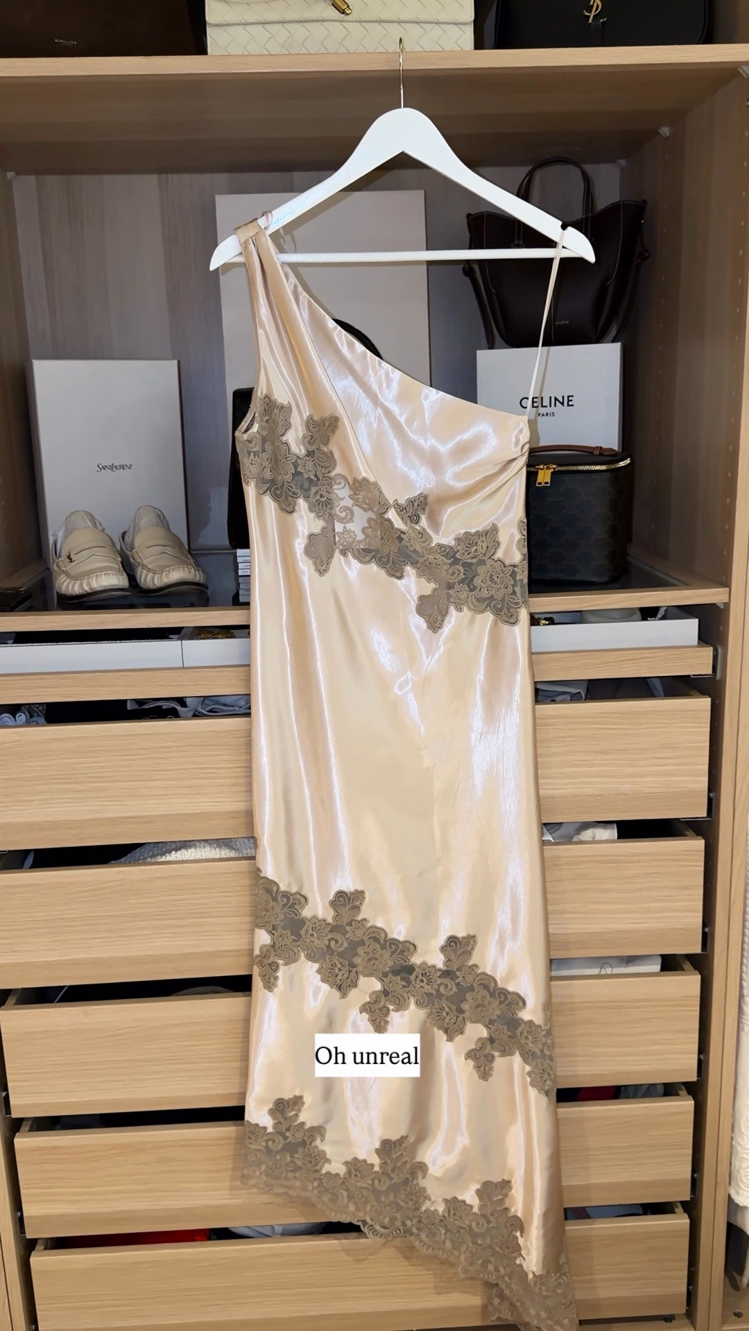 Zara spring/summer unboxing. Some beautiful satin & lace pieces in this one  🦢

#LTKsummer #LTKjeans #LTKdresses