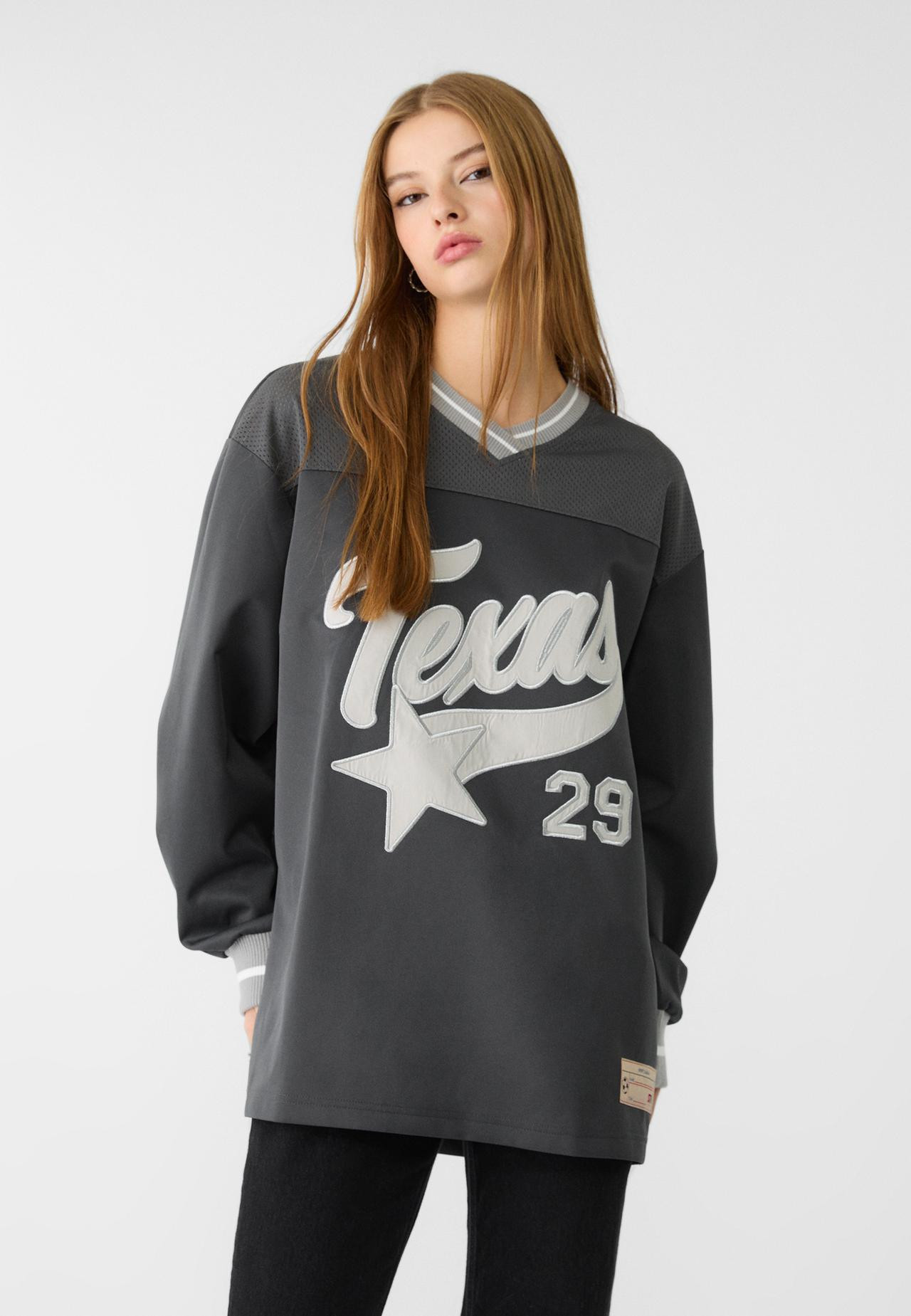 Oversized T-shirt met borduursel | Stradivarius (NL)