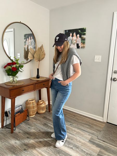 Love wide leg jeans! They’re so comfy and fun to style! 

#LTKStyleTip #LTKFindsUnder50 #LTKMidsize