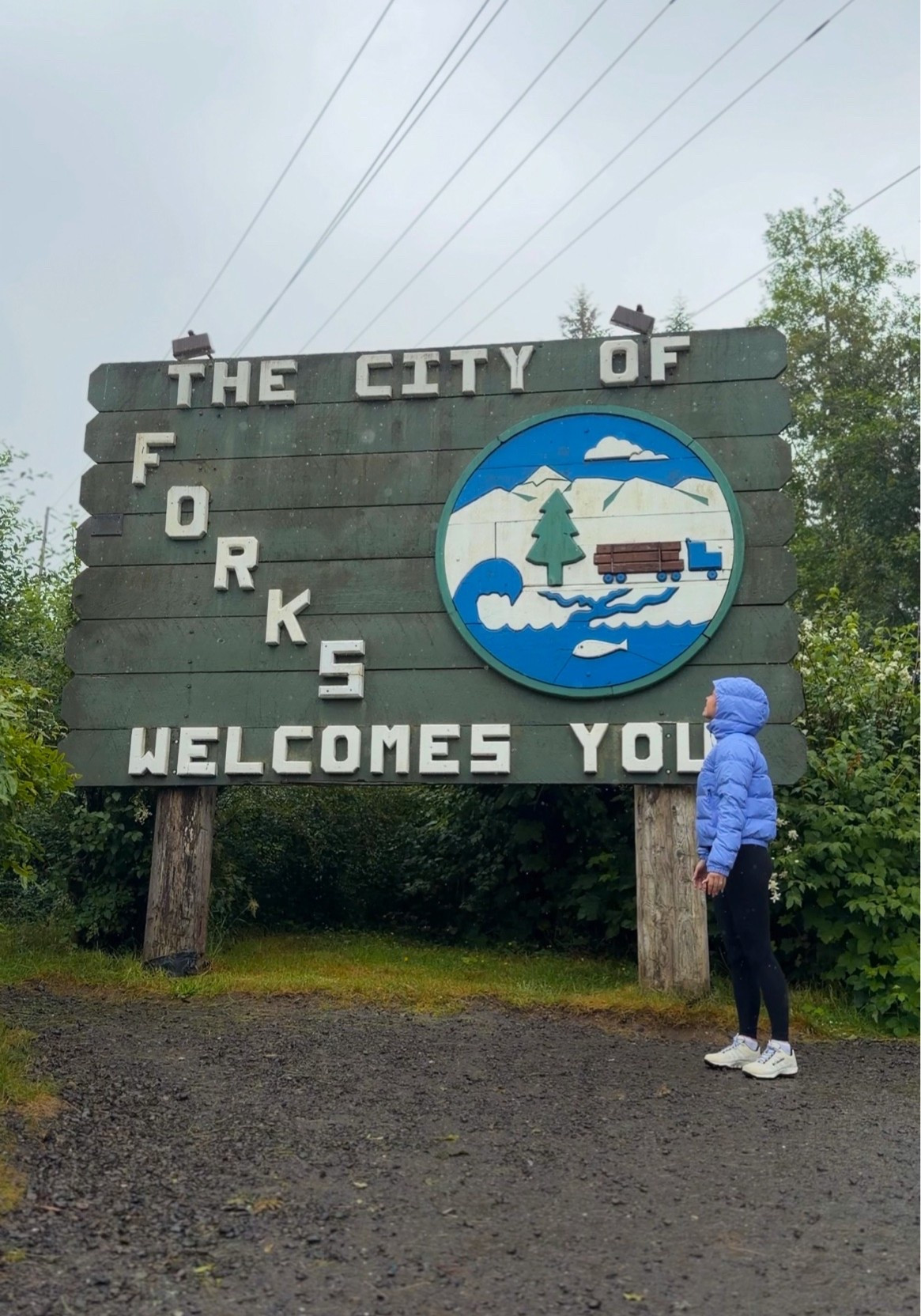 What I wore in Forks, Washington 🌲☁️

Sizing:
• Puffer: Small
• Leggings: XXS

My exact shoes are the Columbia Women’s Junction Hollow FS OutDry Hiking Sneakers. I found them at a Columbia outlet a few weeks ago and they seem to be discontinued on the main site, so I’ve linked the closest current version!☺️

forks washington, forks wa, washington outfit, pacific northwest outfit, pnw style, olympic peninsula, hiking outfit women, outdoor outfit inspiration, travel outfit, adventure outfit, cozy hiking outfit, washington travel, rainy day outfit

#LTKootd #LTKTravel #LTKgrwm