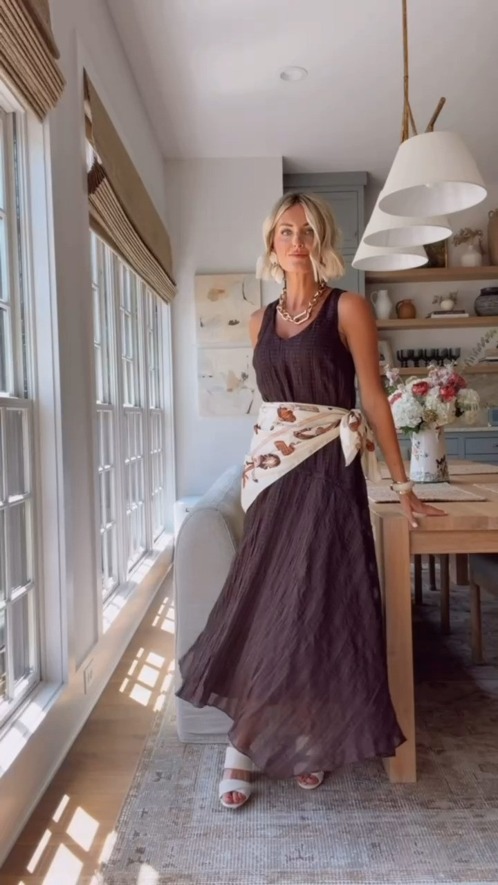 Here’s another way to style this brown midi dress! I have been loving adding scarves to my looks! Wearing S! This scarf is designer, so it’s not linkable! But, I linked similar options! 

Loverly Grey, brown dress, fall dress, fall outfit, scarf styling, splurge worthy fashion, transitional outfit ideas 

 #LTKootd #LTKSeasonal