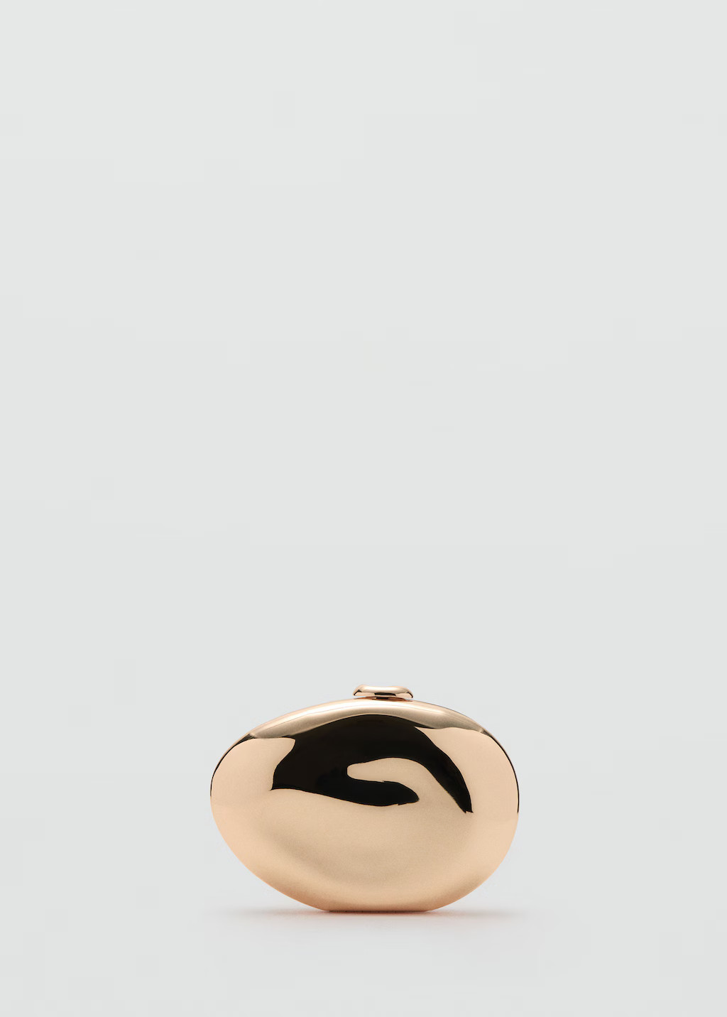 Oval clutch bag - Women | MANGO USA | Mango (US/MX/AU)