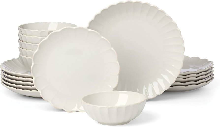 Lenox French Perle Scallop White Stoneware 18-Piece Dinnerware Set for 6 | Amazon (US)