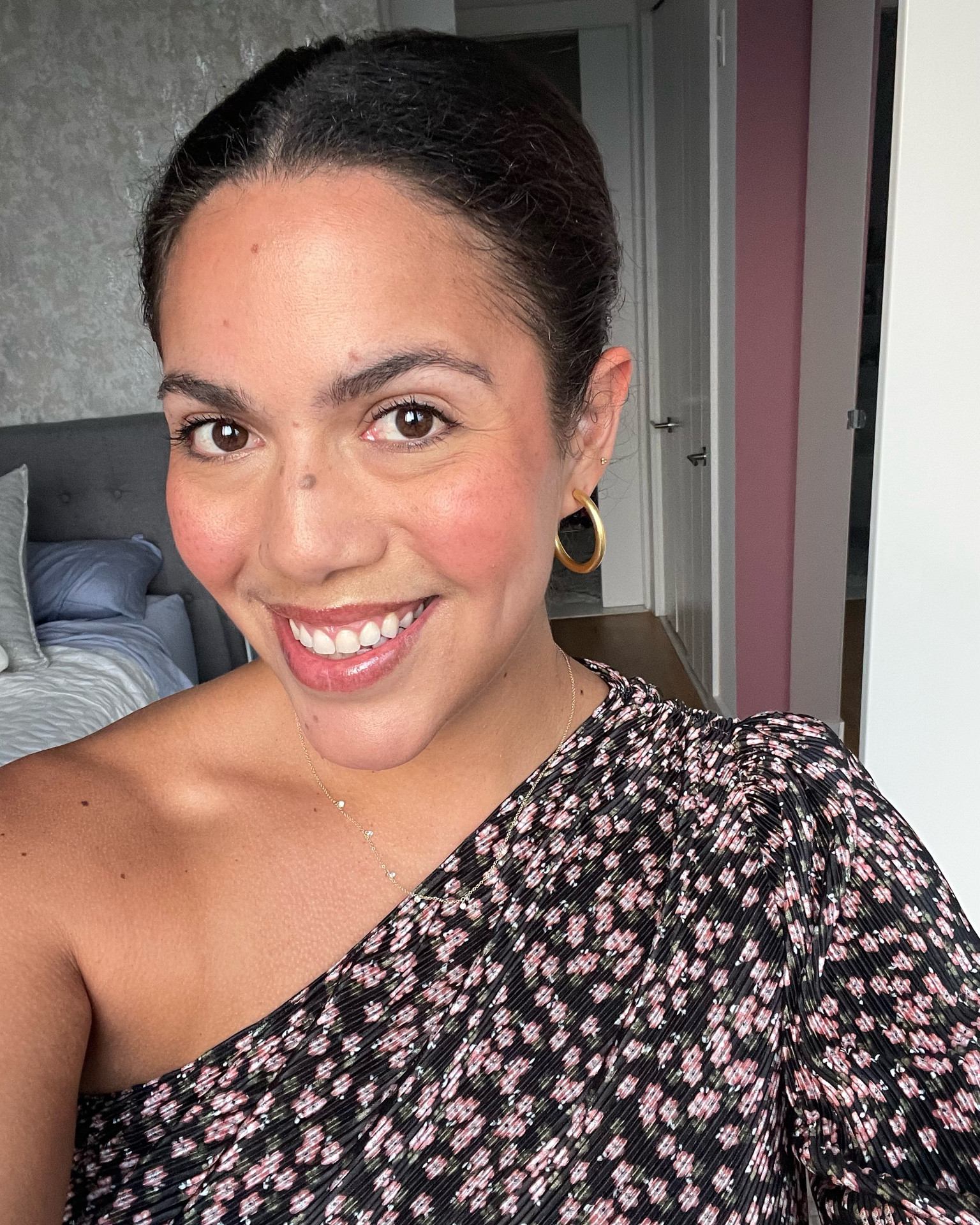 I will be livingggg in this peach Rare Beauty blush this summer 

#LTKbeauty #LTKunder50 #LTKSeasonal