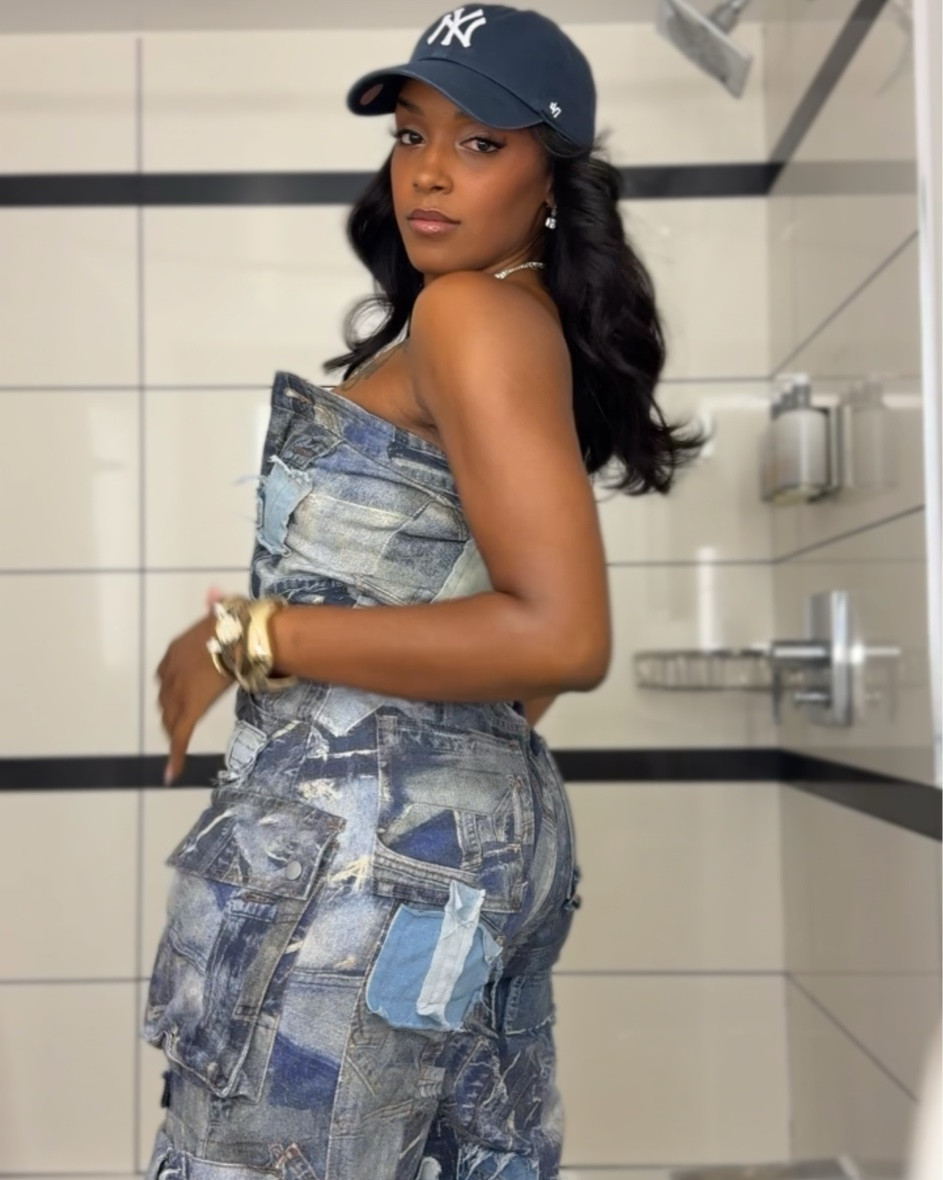 Concert outfit for the Jay z 25 anniversary show 

Wearing size M 
No stretch fully demin

#LTKootd #LTKMidsize #LTKTall
