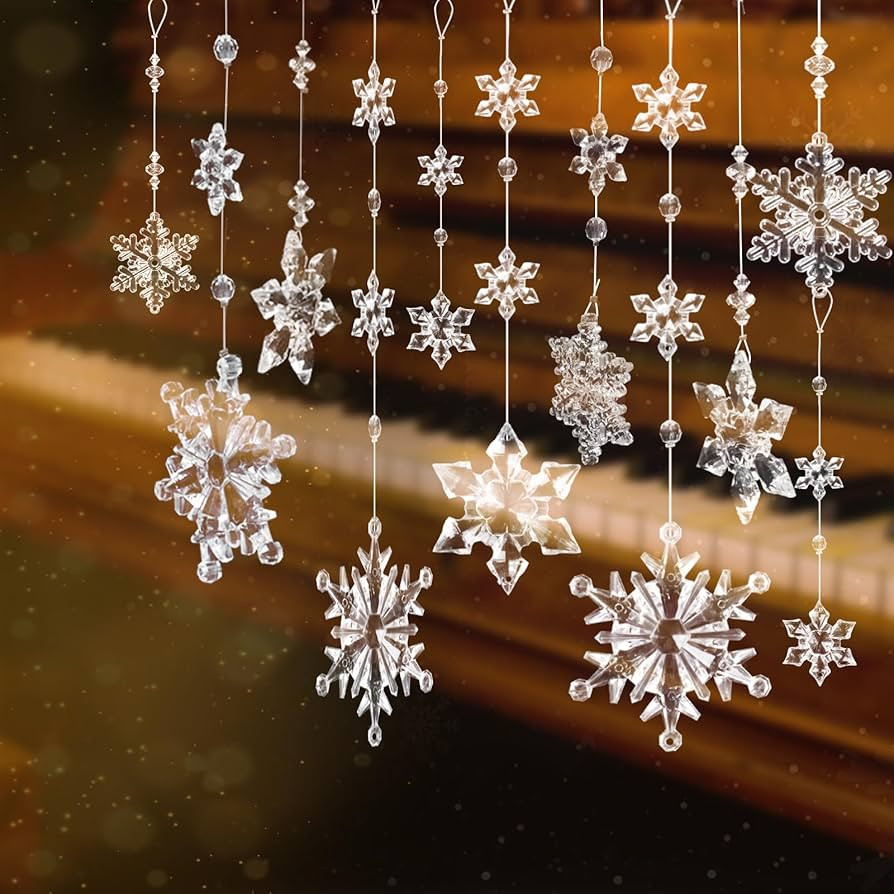 OuMuaMua 24pcs Christmas Crystal Snowflake Ornaments for Christmas Tree Decorations- Clear Hanging Acrylic Snowflake Ornaments for Xmas Christmas Tree Winter Wonderland Party Decorations | Amazon (US)
