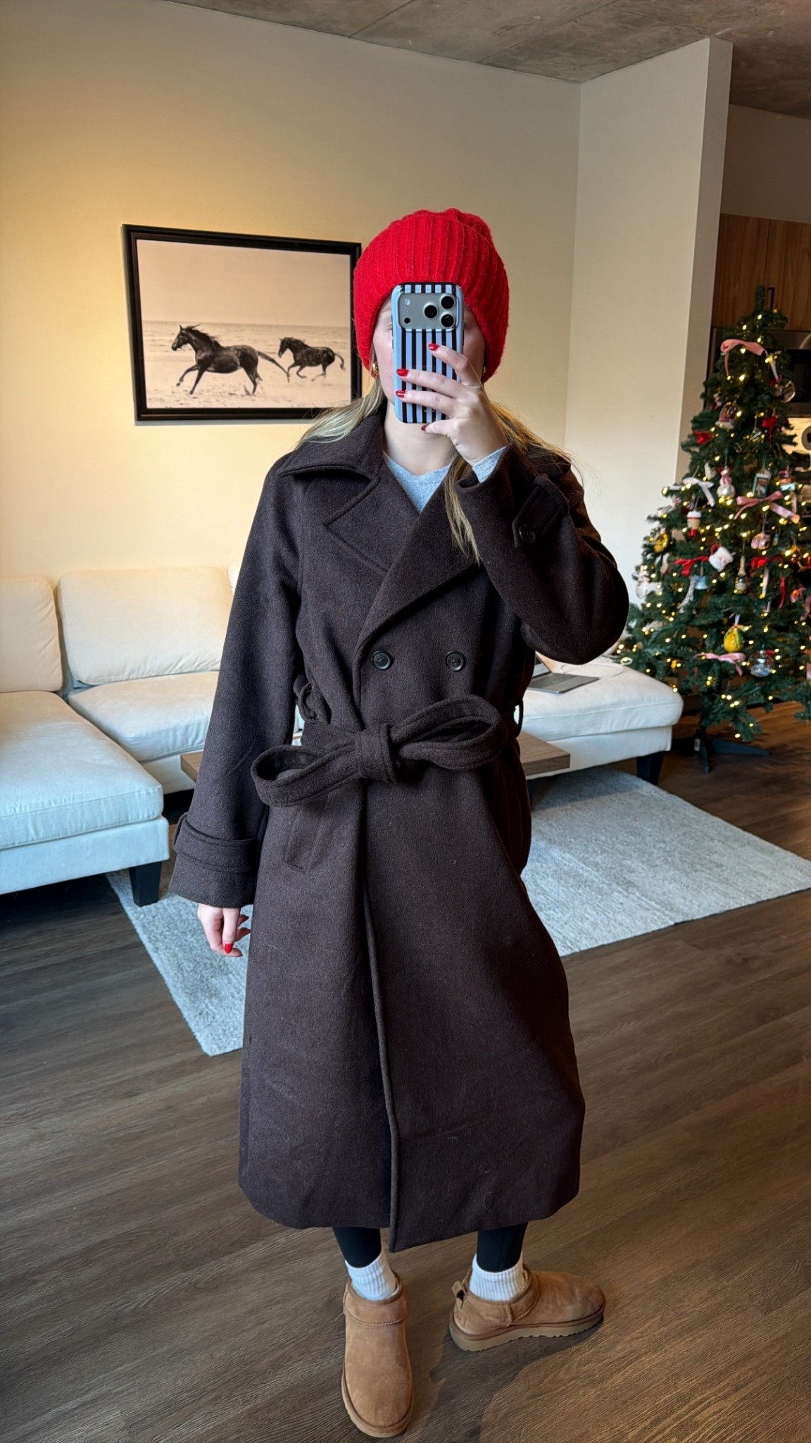 Wearing a small coat!! 

#LTKHoliday #LTKFindsUnder100 #LTKGiftGuide