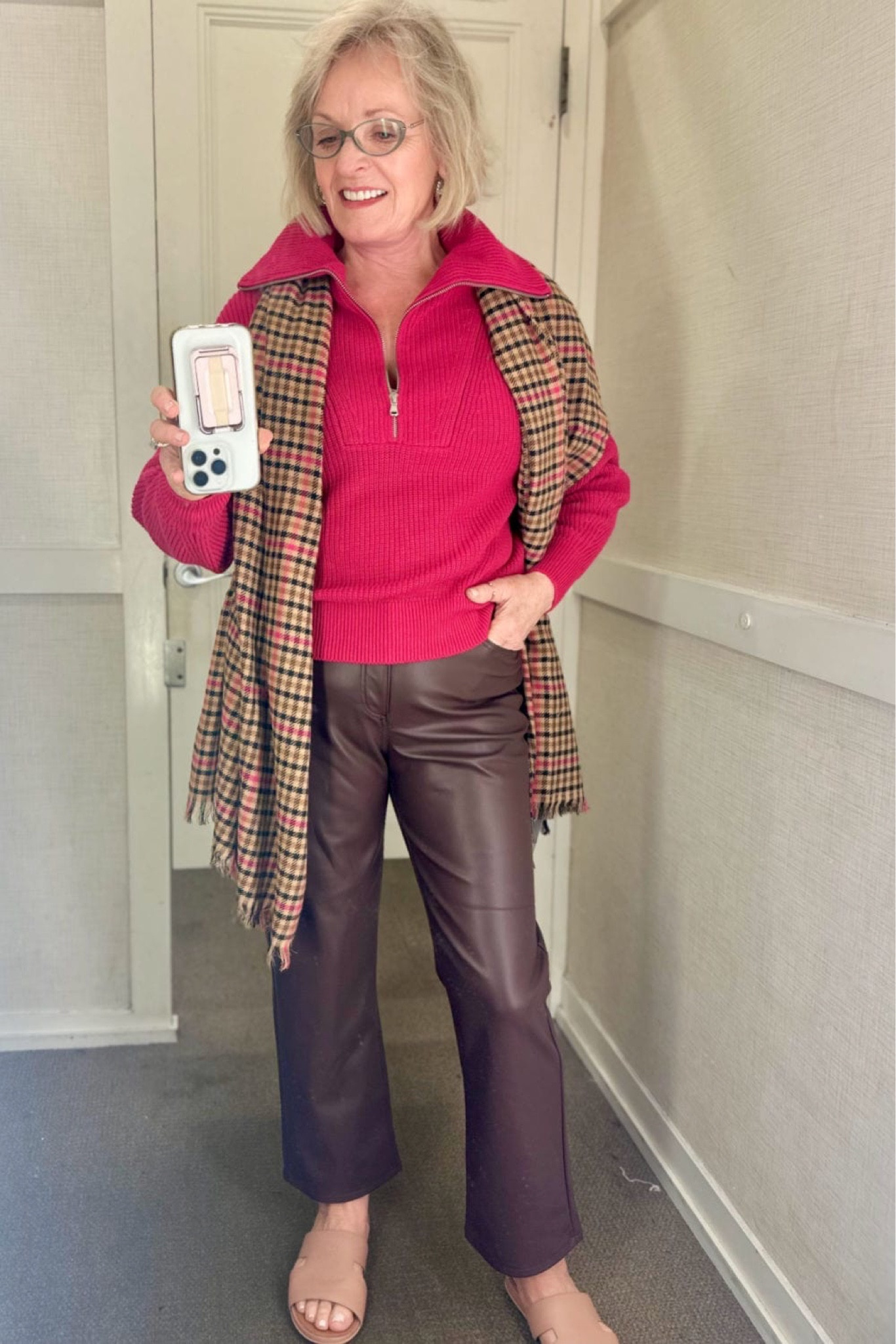 I left the raspberry color on this half-zip sweater from loft. I pairedit with their espresso colored faux-leather pants that have a nice amount of stretch so they’re very comfortable. I added the plaid scarf that will be perfect for fall and winter. Pants are true to size, and the sweater runs large, so you could size down if you’re in between sizes.

#loft #loftfashion #fallfashion #fashion #fashionover50 #fashioniver60 #plaid #halfzipsweater #fauxleatherpants

#LTKfindsunder100 #LTKstyletip #LTKSeasonal