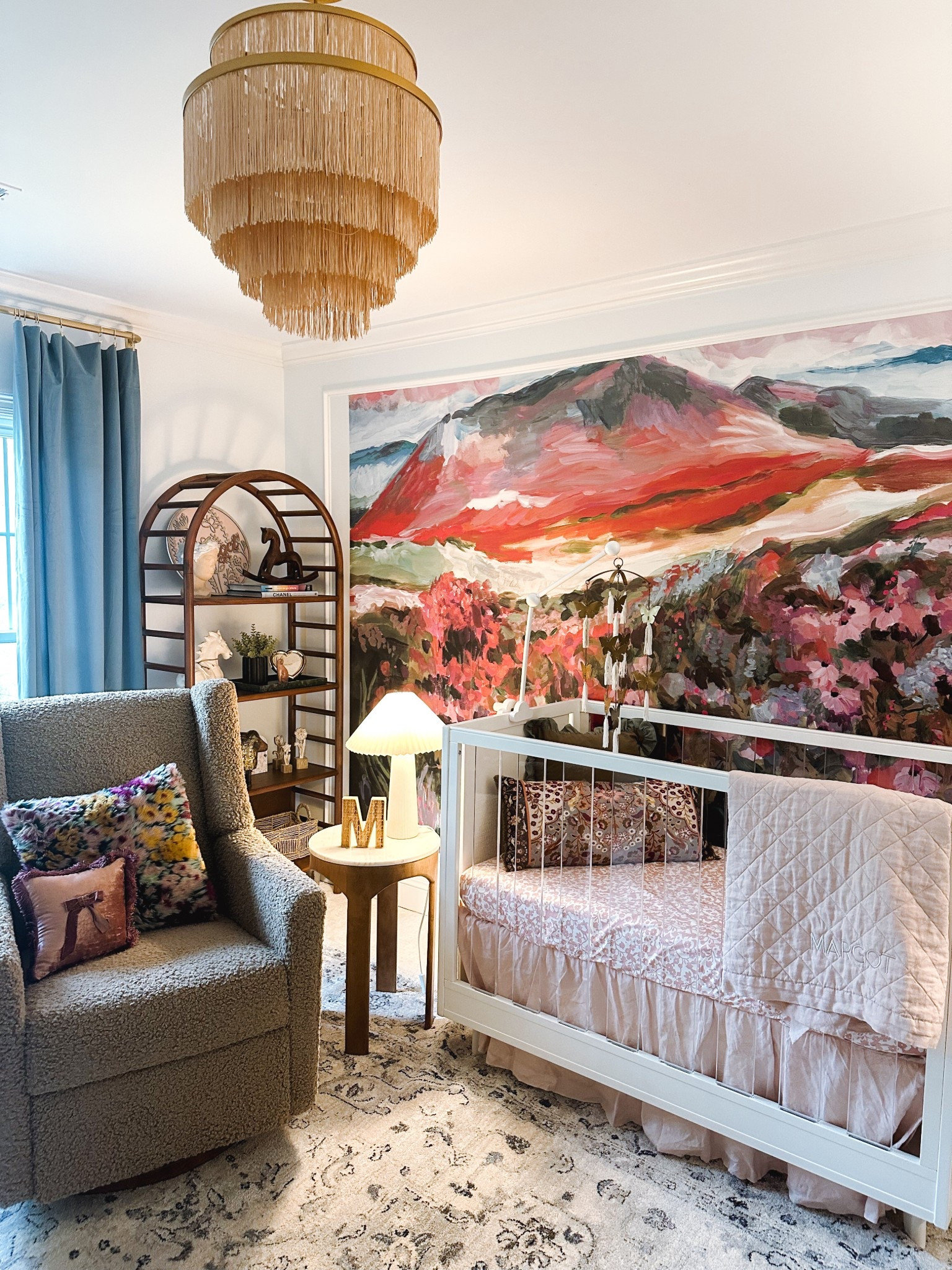 No sad beige baby around here!! #nurserydecor #eclecticnursery #bohonursery #colorfulnursery #anthrovibes #girlnursery