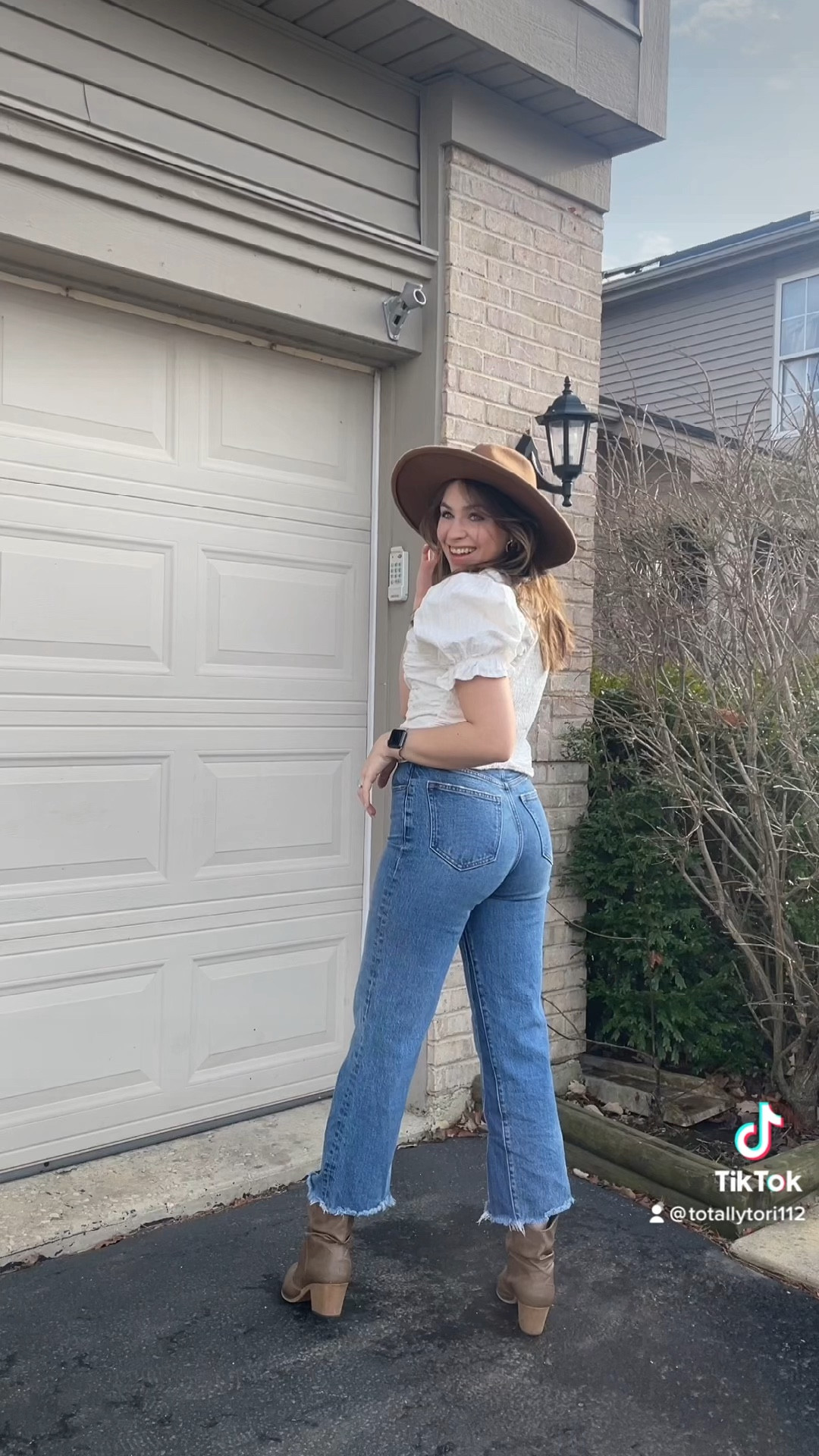This spring out fit is so cute! Linking similar items below 

Brunch outfit/ girls day outfit / H&M / mom jeans / white tops / outfit ideas/ amazon fashion / western boots 



#LTKshoecrush #LTKunder50 #LTKstyletip