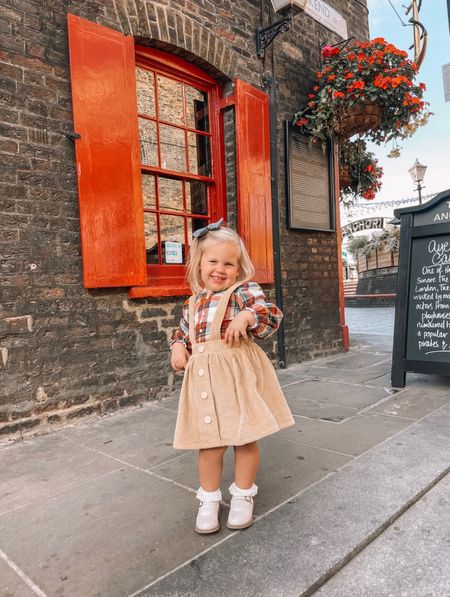 When your fall outfit matches the pub ❤️ 
•
•
•


#LTKkids #LTKfamily #LTKeurope
