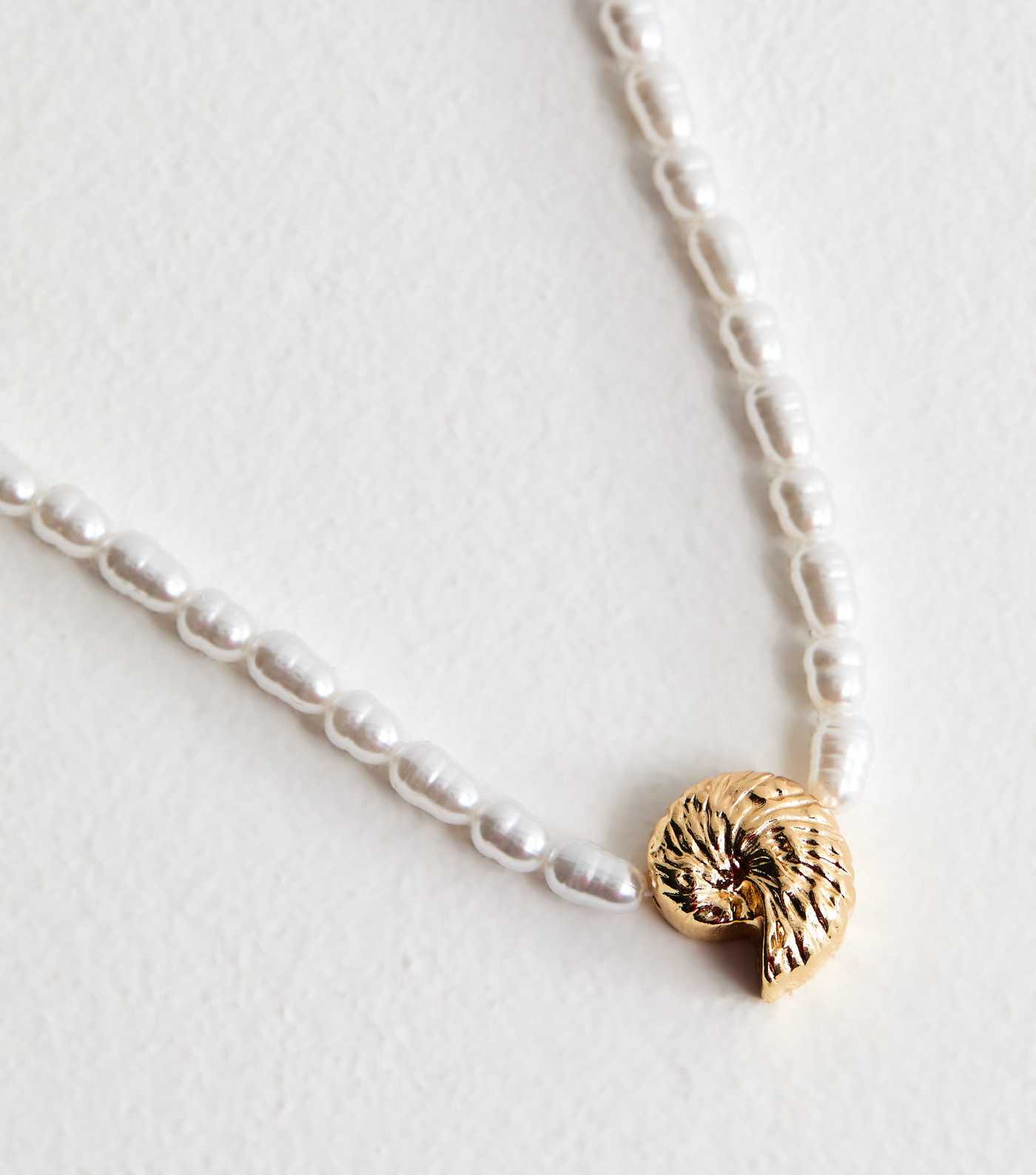 White Faux Pearl Swirly Shell Charm Necklace | New Look | New Look (UK)