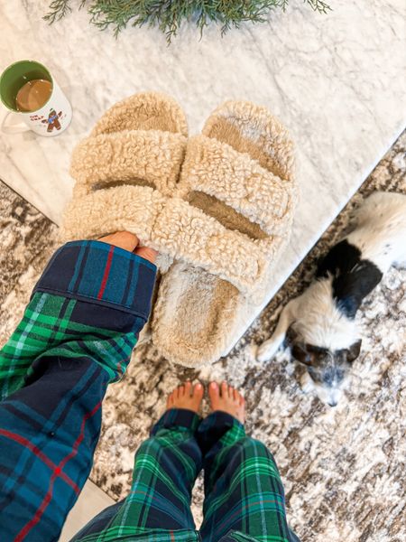 Target Sherpa fleece slippers 


#target #slippers #winter #christmas #laurabeverlin

#LTKHoliday #LTKunder50 #LTKsalealert