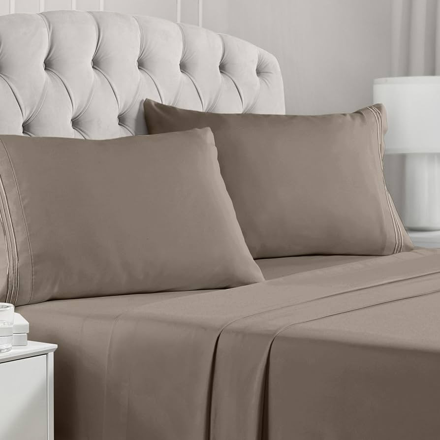 Amazon.com: Mellanni King Size Sheets Set - 4 PC Iconic Collection Bedding Sheets & Pillowcases -... | Amazon (US)