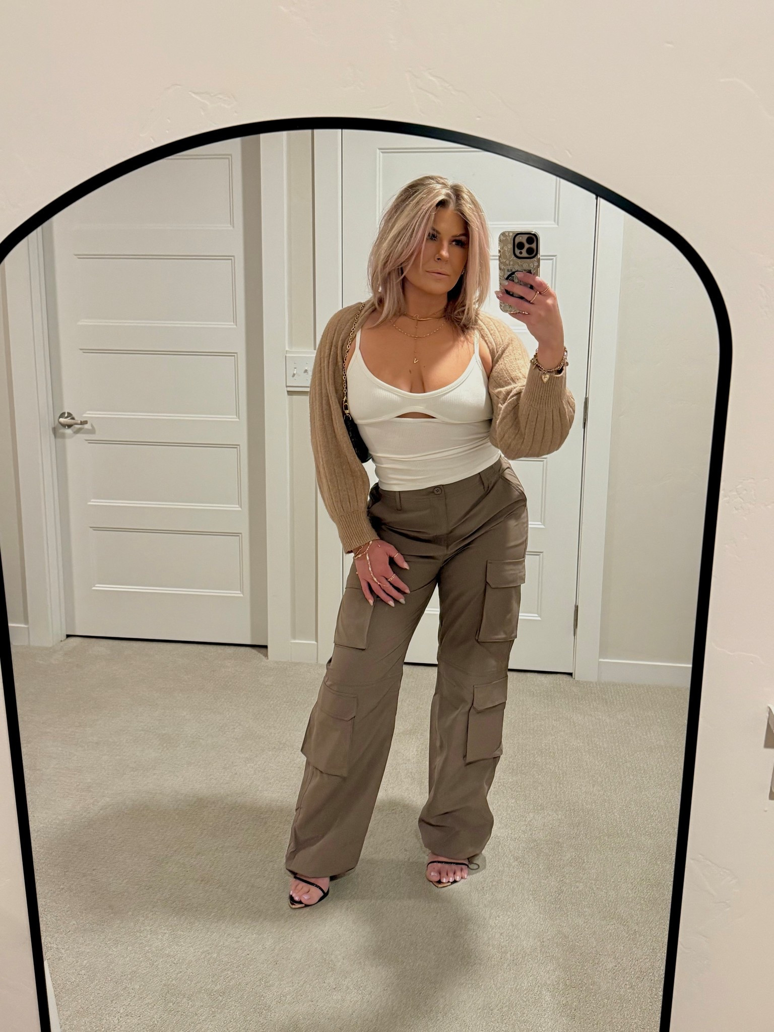 I didn’t get enough pics in this outfit 📸 … it was so comfy, stylish & cute!! ✨🧨

#LTKootd #LTKmomlife #LTKBeauty