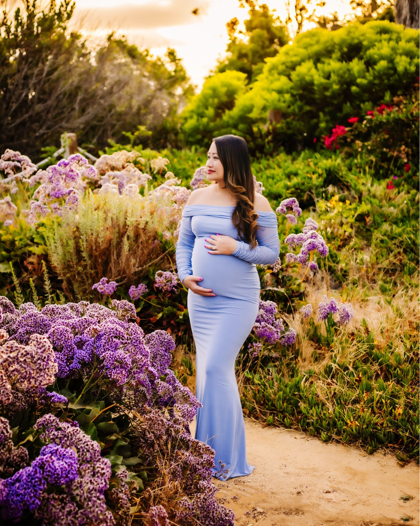 One of my favorite maternity dresses is both comfortable and beautiful, making it perfect for any occasion or photo shoot. 

#LTKStyleTip #LTKBump