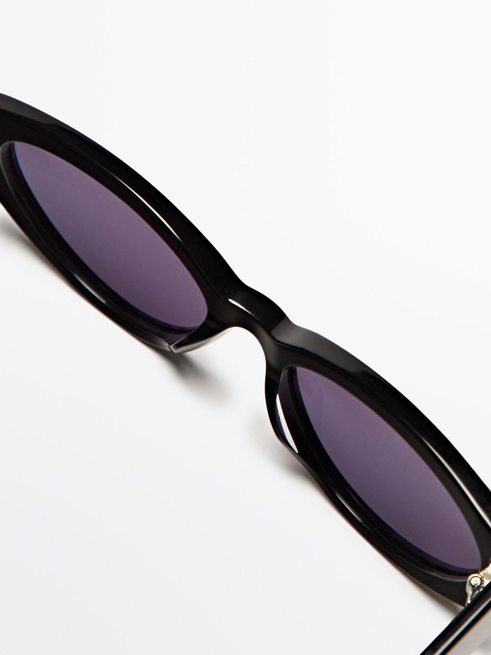 Oval sunglasses | Massimo Dutti UK