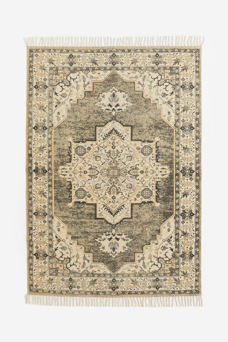 Fringed patterned rug | H&M (UK, MY, IN, SG, PH, TW, HK)