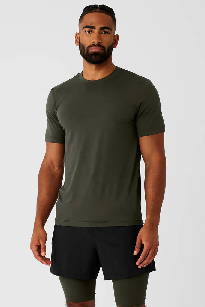 Conquer Reform Crewneck Short Sleeve | Alo Yoga