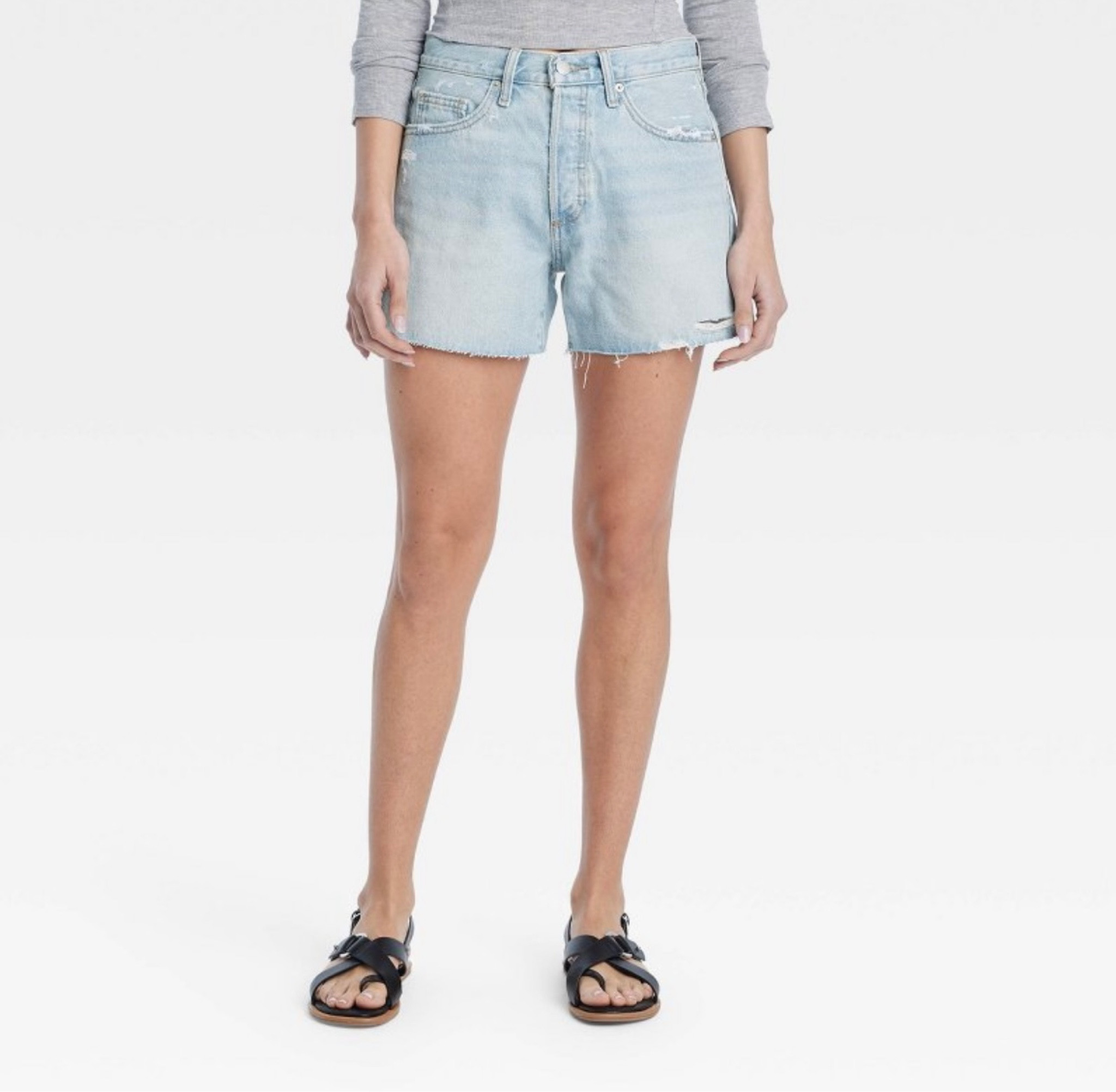 Best mom shorts 

#LTKstyletip #LTKSeasonal #LTKfindsunder50