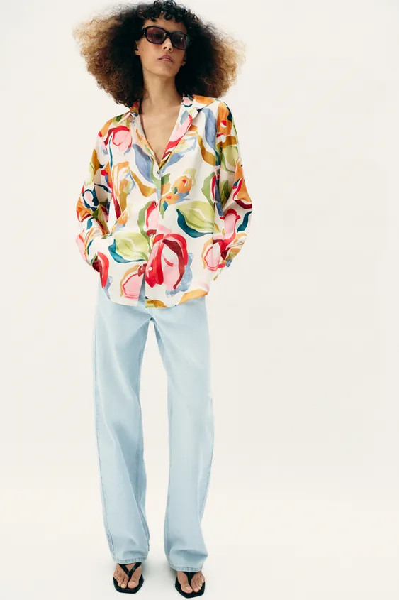 Lapel collar shirt with long sleeves. Front closure with tonal lined buttons. | Zara US