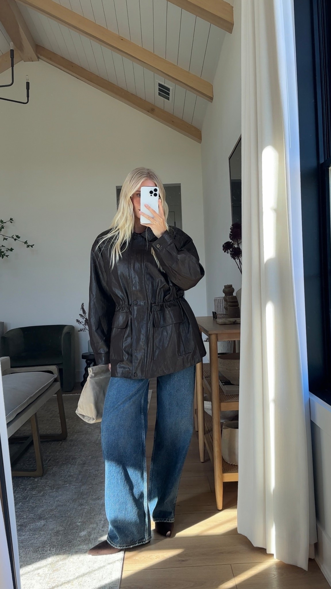 Wearing a small in top, medium in jacket, 27 in jeans, boots are tts! #kathleenpost

Fall transition outfit, casual fall look, leather jacket 