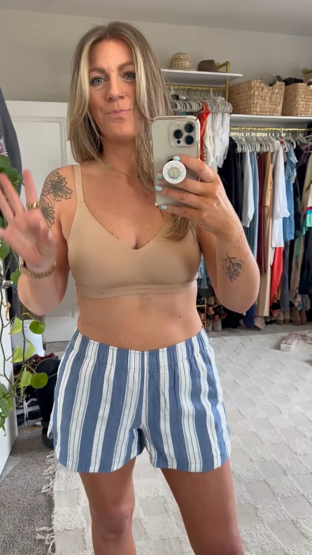 Wireless bra that I don’t immediately strip off at the end of the day. Wearing a large in warm beige 

#LTKMidsize #LTKOver40