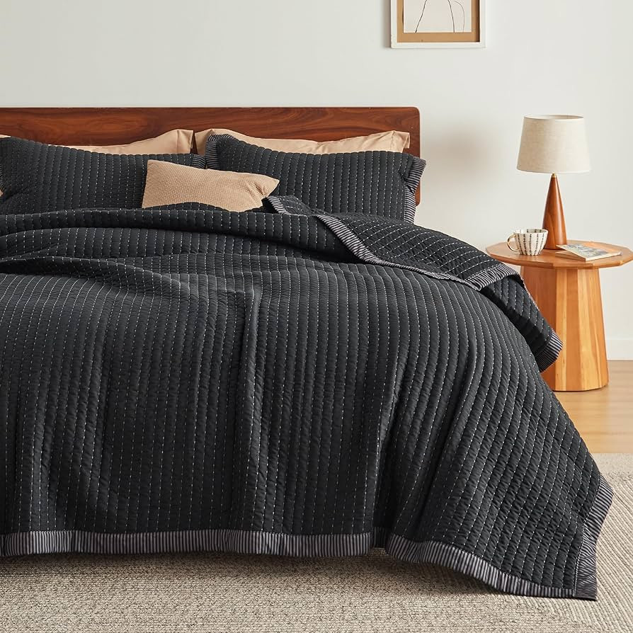 Bedsure Black Bedspread Coverlet Queen Size - Lightweight Soft Quilt Bedding Set for All Seasons,... | Amazon (US)