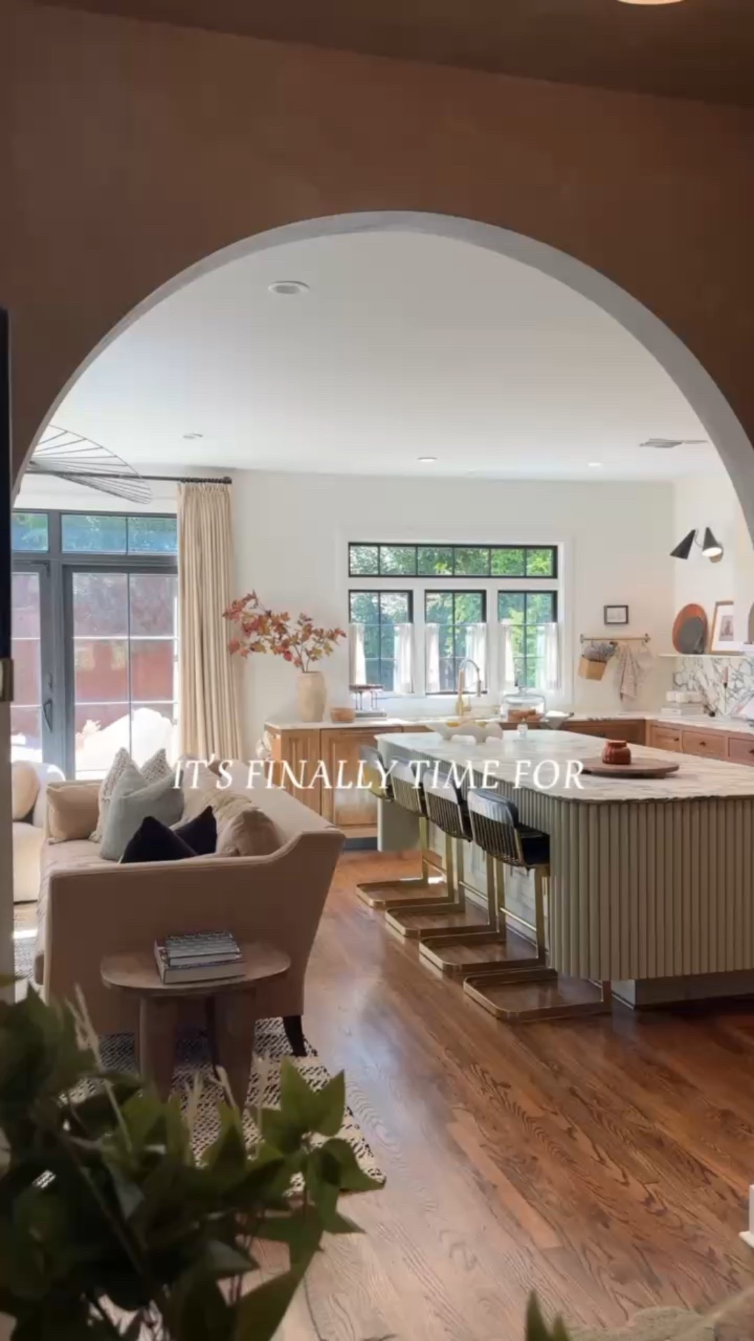 MAKE CHILI WITH ME 🤎🍂
Size small sweater & pants

#LTKSeasonal #LTKStyleTip